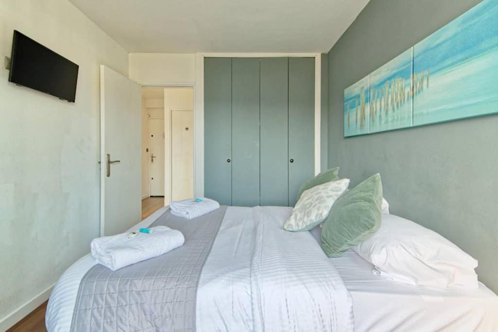 Le Bonheur Des Catalans Apartment Marseille Bagian luar foto